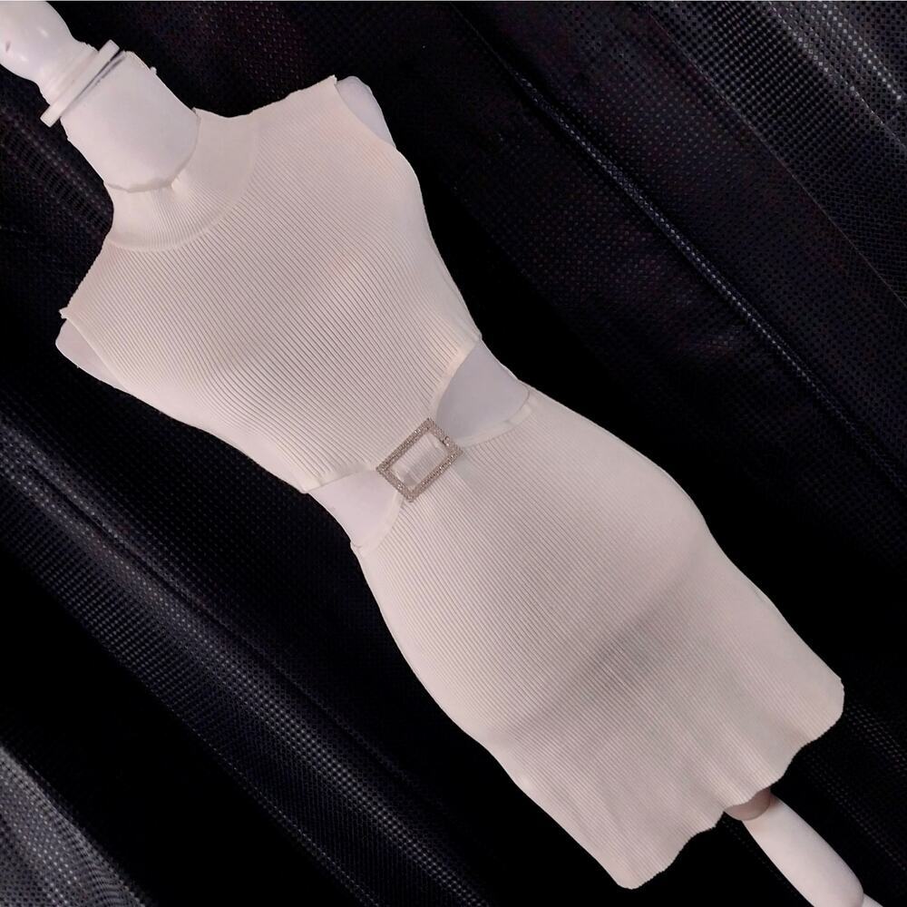 NWT! ALMOST FAMOUS! PUREWHITE RIBBED STRETCH, SPARKLY BUCKLE WAIST DRESS! SZ XL